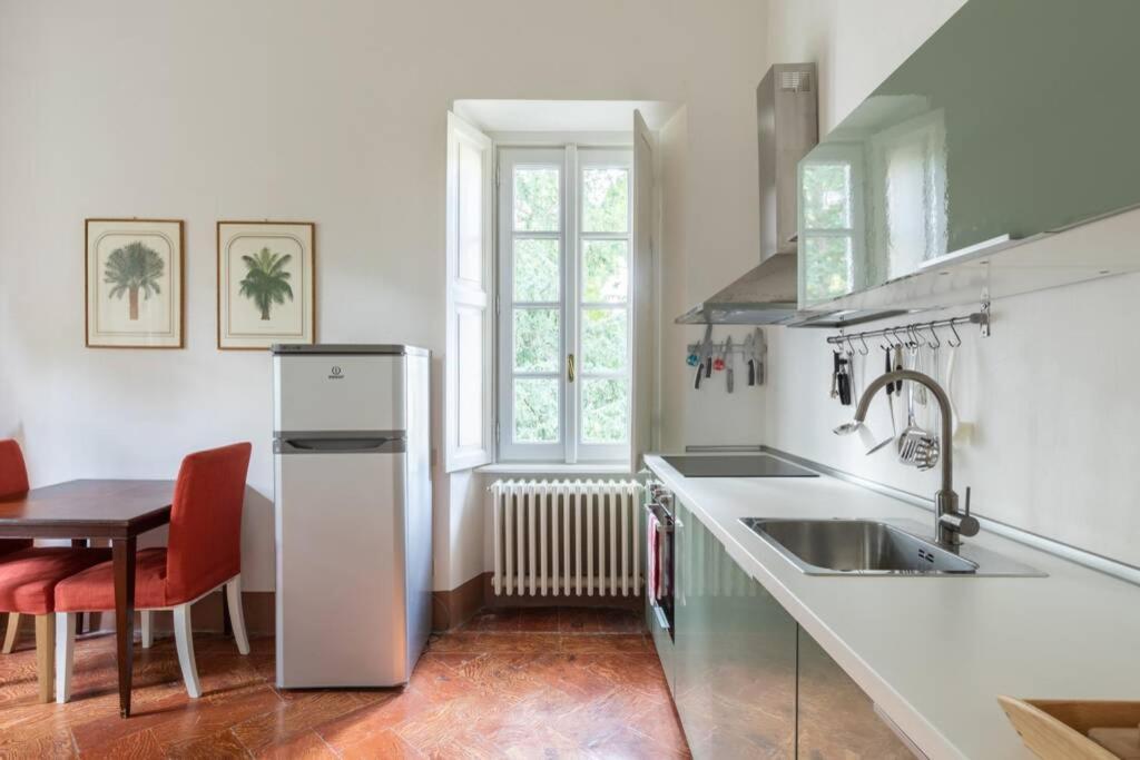 Bilocale Nel Parco Di Villa Erba Cernobbio Eksteriør bilde
